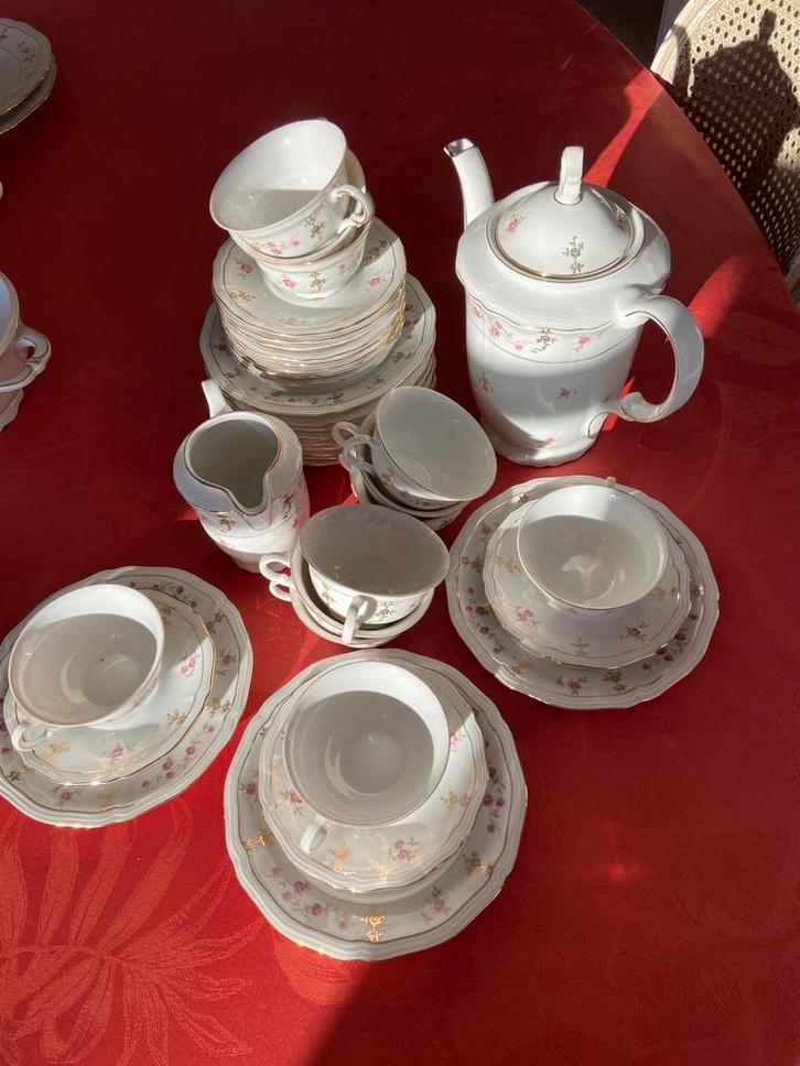 Tafelset van fijn verguld porselein „Bavaria”, Antiek en Kunst, Antiek | Servies compleet, Ophalen