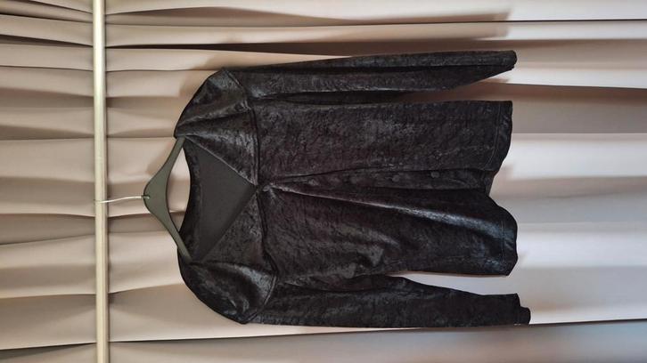 Dames zwart avondvestje kort met knopen maat 42 buste 92 cm, Kleding | Dames, Gelegenheidskleding, Zo goed als nieuw, Overige typen