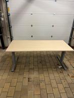 Bureau, Ophalen, Bureau