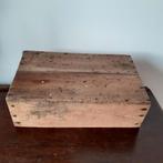 Houten bakje, Enlèvement