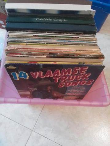 Bak vol oude vinyl  beschikbaar voor biedingen