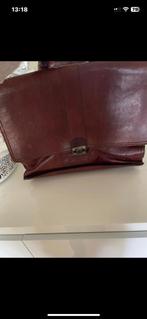 Malette en cuir maraue italienne, Bijoux, Sacs & Beauté, Enlèvement, Utilisé, Cuir