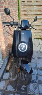 elektrische scooter niu iqs B klasse., Vélos & Vélomoteurs, Scooters | Marques Autre, NIU, Classe B (45 km/h), Enlèvement, Utilisé