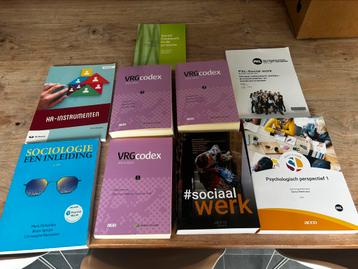 Leerboeken opleiding Social work NIEUW beschikbaar voor biedingen