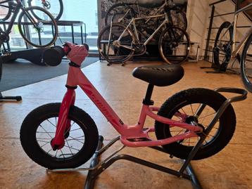 Loopfiets Specialized Hotwalk, Enlèvement, Neuf