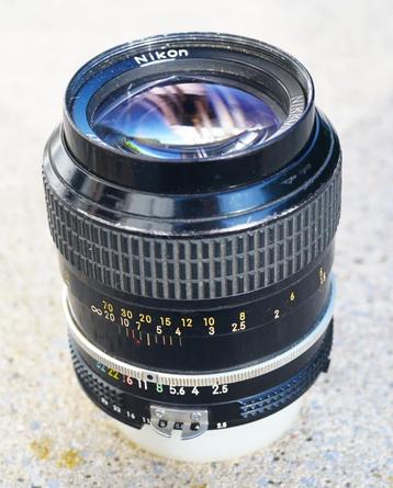 Nikkor 105mm 2.5 AI voor Nikon „F” beschikbaar voor biedingen