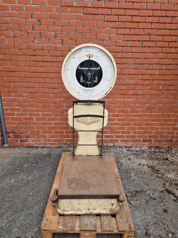 Molenschot antieke platformweegschaal 100kg beschikbaar voor biedingen