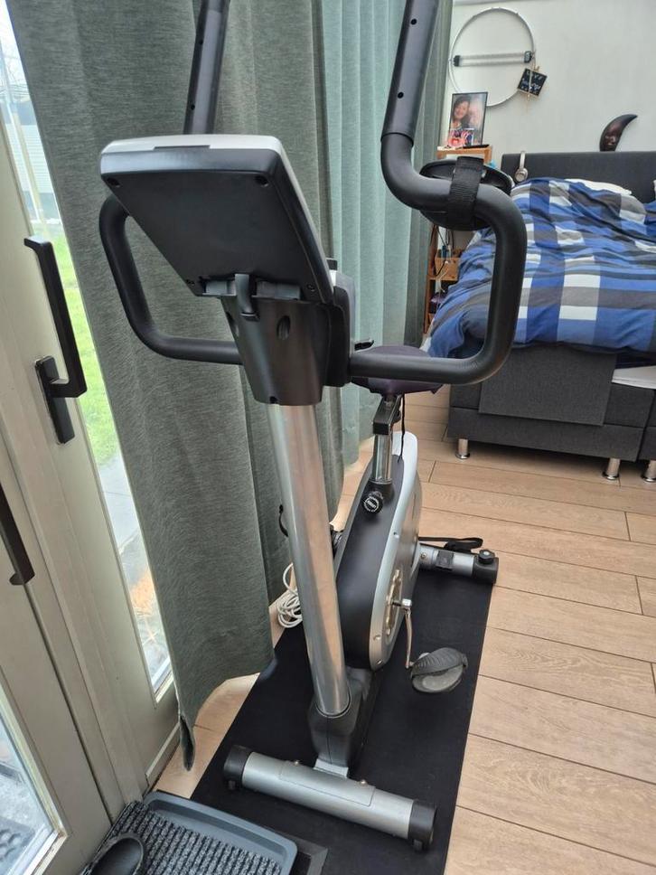 Medion hometrainer – stille fitnessfiets – goede staat, Sport en Fitness, Fitnessapparatuur, Hometrainer, Ophalen