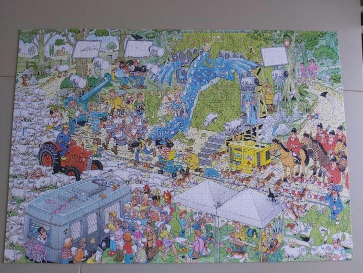 Cartoonpuzzel Jan van Haasteren: De filmset - 2000 st, Hobby en Vrije tijd, Denksport en Puzzels, Zo goed als nieuw, Legpuzzel