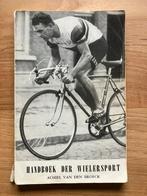 Handboek der wielersport 1953, Ophalen of Verzenden, Gelezen, Lopen en Fietsen