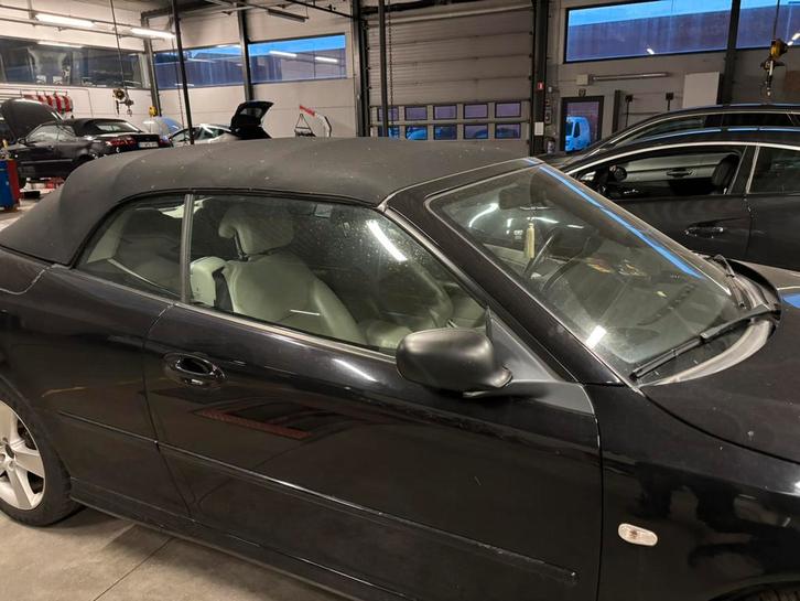 Saab 9-3 1.8t zwart, Autos, Saab, Particulier, Saab 9-3, Essence, Cabriolet, 3 portes, Boîte manuelle, Noir, Beige, Enlèvement
