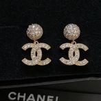 Chanel Oorbellen, Handtassen en Accessoires, Ophalen of Verzenden, Zo goed als nieuw