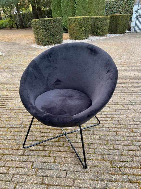 Donkergrijs fluwelen fauteuil- picco bello staat etiket nog, Huis en Inrichting, Fauteuils, Zo goed als nieuw, Ophalen