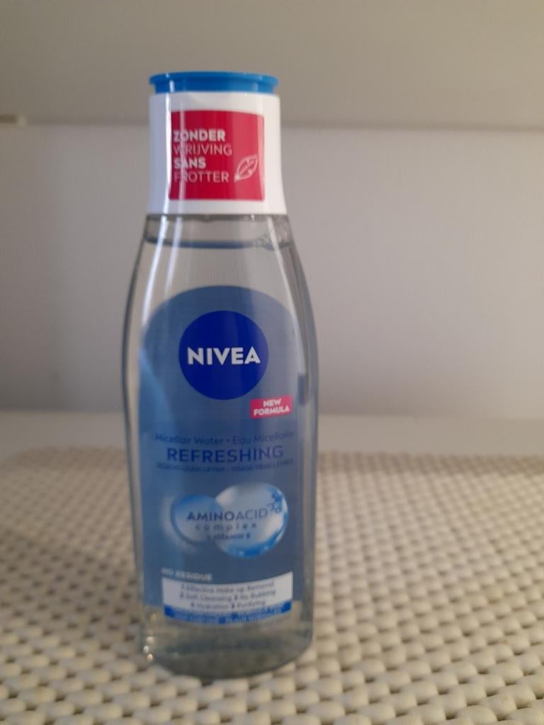 Nivea- Verfrissend micellair water voor gezicht, ogen en lip, Ophalen of Verzenden, Nieuw, Gehele gezicht, Reiniging