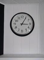 Bravur klok 59cm, Ophalen, Analoog, Wandklok