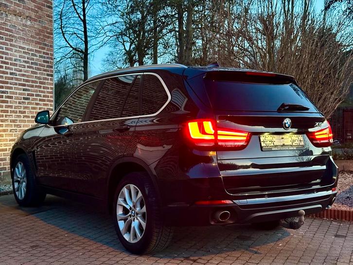 BMW X5 30D Full-option*Premier Proprio*euro6b, Autos, BMW, Entreprise, X5, Caméra 360°, 4x4, ABS, Caméra de recul, Phares directionnels