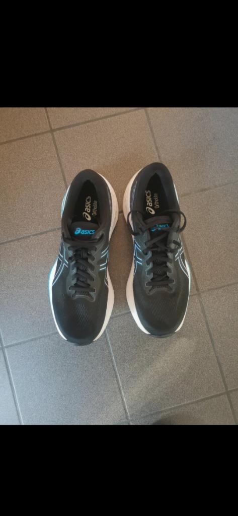 Loopschoenen Asics, Sport en Fitness, Loopsport en Atletiek, Zo goed als nieuw, Hardloopschoenen, Hardlopen, Asics, Ophalen
