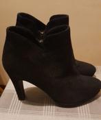 zwarte daim enkellaarsjes mt 38 van tamaris, Tamaris, Enlèvement ou Envoi, Comme neuf, Boots et Botinnes