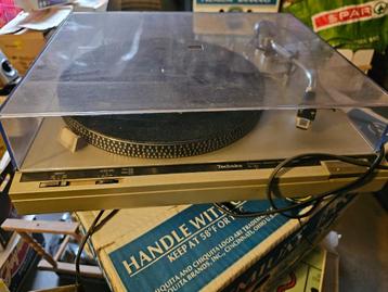 tourne-disques beschikbaar voor biedingen