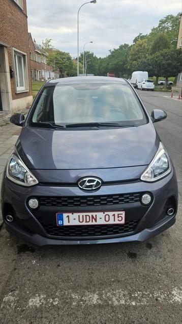 Hyundai i10 1.2i Sky (2018) - 21 421Km, Argent ou Gris, Achat, Carnet d'entretien, Noir