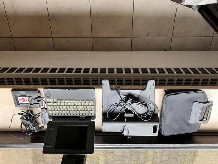 Compaq Contura Aero 4/33C van 1994, Computers en Software, Windows Laptops, Ophalen of Verzenden