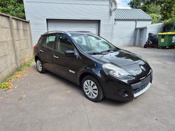 Clio Break 1.2 essence 12/2011, Climatisation, Euro 5. beschikbaar voor biedingen