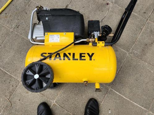 Stanley Compressor, Doe-het-zelf en Bouw, Compressors, Gebruikt, Ophalen