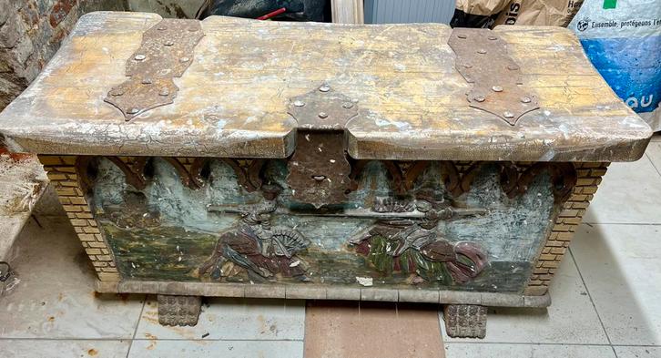 Magnifique coffre en bois massif – néo-gothique vers 1900, Huis en Inrichting, Woonaccessoires | Kisten, Zo goed als nieuw, Eikenhout