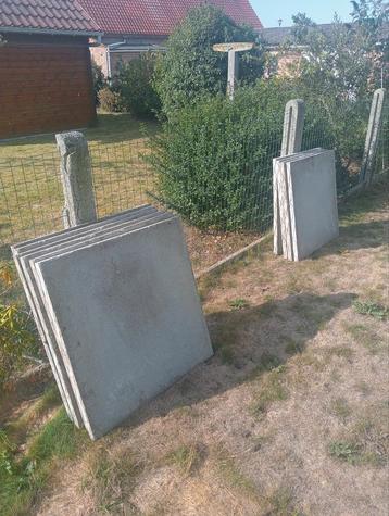 Mooie grote tuin tegels  beschikbaar voor biedingen
