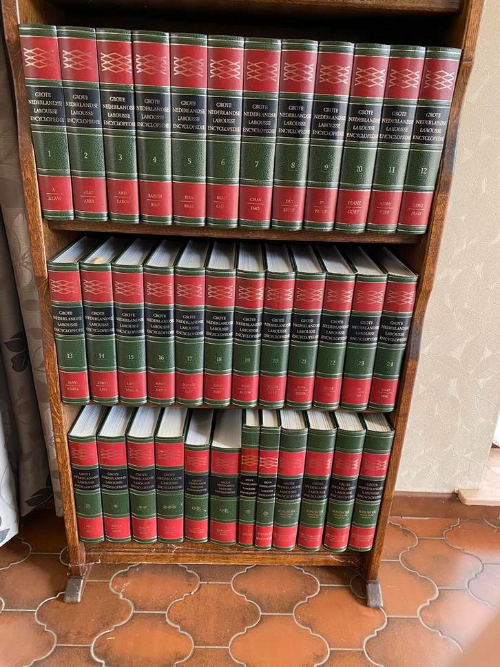 Grote Nederlandse larousse encyclopedie - volledige set!, Boeken, Encyclopedieën, Ophalen