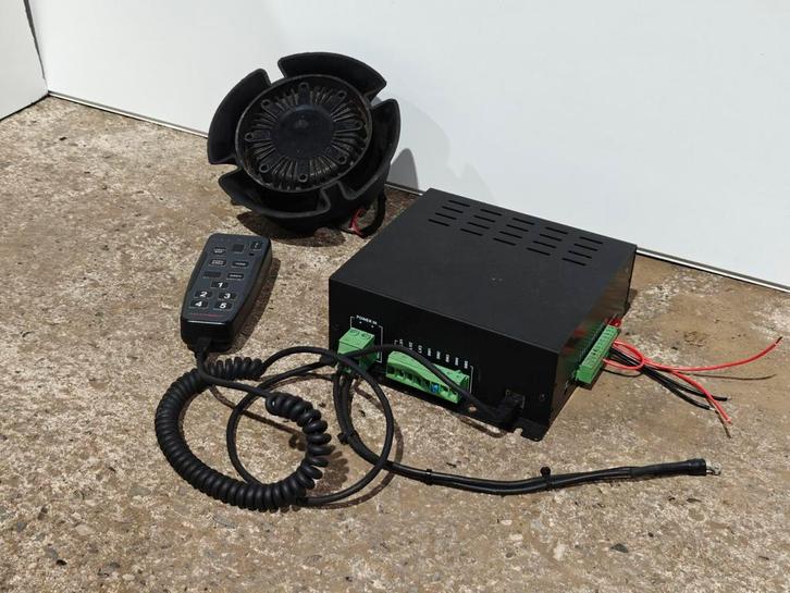 Axixtech SAF205H Sirene ambulance 100w wail yelp zwaailamp, Telecommunicatie, Zenders en Ontvangers, Zo goed als nieuw, Ophalen of Verzenden