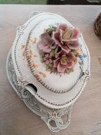 Soepterrine Bassano met schaal, Ophalen