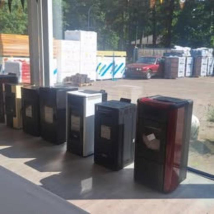 Edilkamin iris plus 8 kw met spekstenen extraflame mcz, Huis en Inrichting, Kachels, Zo goed als nieuw, Vrijstaand, Pelletkachel