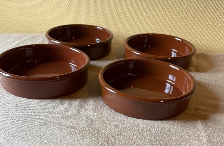 4 vuurvaste schalen/schotels/kommen/bordjes NIEUW, Huis en Inrichting, Keuken | Servies, Nieuw, Schaal of Schalen, Aardewerk, Ophalen of Verzenden