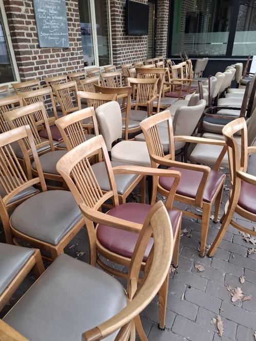 Houten stoelen met lederen zitting, Huis en Inrichting, Stoelen, Gebruikt, Rood, Ophalen