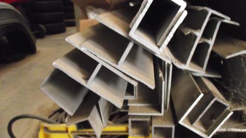 Verkoop van ijzer profielen te 9300 Aalst, Doe-het-zelf en Bouw, Metalen, Nieuw, IJzer, Ophalen