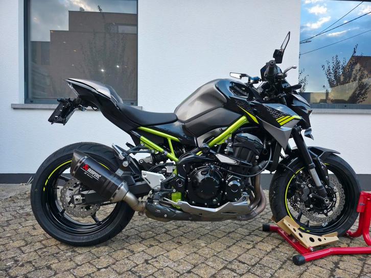 Kawasaki Z900 - 2020 - Akrapovic Sportuitlaat - Topconditie*, Motoren, Motoren | Kawasaki, Bedrijf, meer dan 35 kW, Sportuitlaat