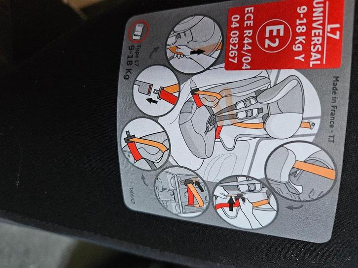 Autostoel 9-18kg, Kinderen en Baby's, Autostoeltjes, Zo goed als nieuw, Overige merken, 9 t/m 18 kg, Autogordel, Verstelbare rugleuning