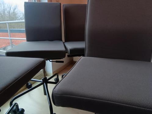 4 stoelen op wieltjes "Pub&Club", Huis en Inrichting, Stoelen, Zo goed als nieuw, Ophalen