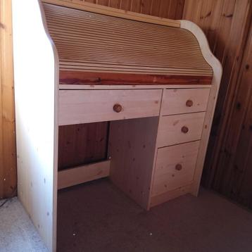 Bureau. Veel opbergvakken. Breedte 105 cm, Ophalen, Bureau