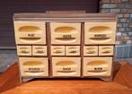 Retro Vintage kruidenrek. Met schuifjes. Allen intakt, Antiek en Kunst, Ophalen