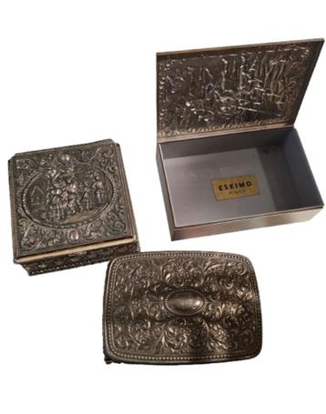 Antieke decoratieve doosjes beschikbaar voor biedingen