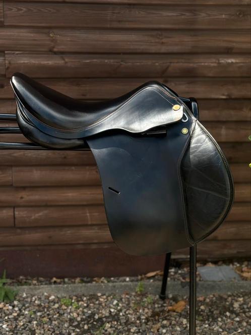 Prestige goldenstar springzadel, Dieren en Toebehoren, Paarden en Pony's | Zadels, Gebruikt, Springen, Ophalen