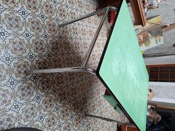 Vintage Formica tafel  beschikbaar voor biedingen