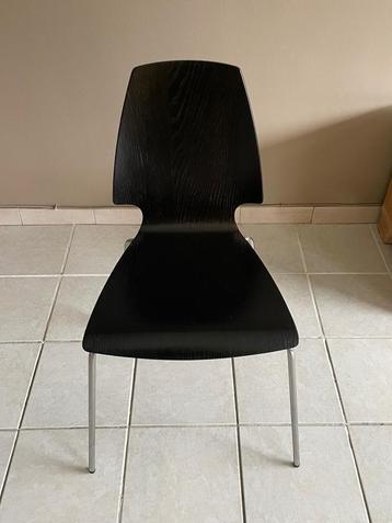 stoelen beschikbaar voor biedingen