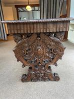 Table de bureau ancienne en bois sculpté avec chaise de bure, Enlèvement