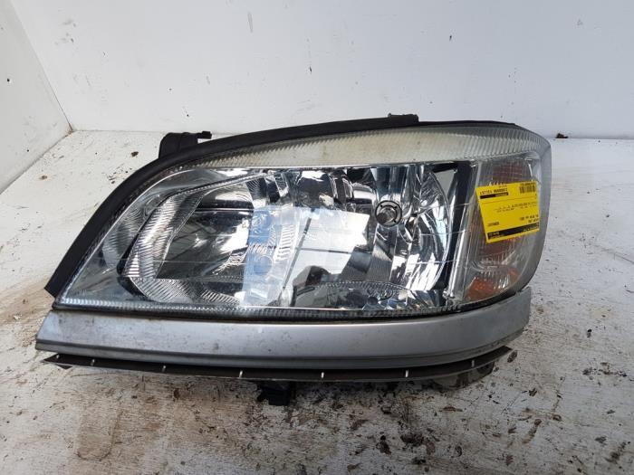 Phare gauche d'un Opel Zafira, Autos : Pièces & Accessoires, Éclairage, Opel, Utilisé, 3 mois de garantie, Enlèvement ou Envoi