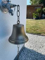 Koperen klok, Ophalen