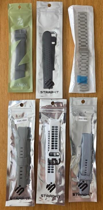 Lot van 6 bandjes voor Smartwatch (20mm) beschikbaar voor biedingen