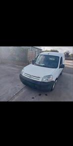 Citroën Berlingo 1.6 HDI, Autos, Camionnettes & Utilitaires, Argent ou Gris, Diesel, Carnet d'entretien, Achat